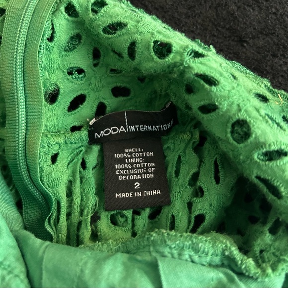 Moda International Victoria Secret Womens Green Crochet Square Neck Top Size 2 - Picture 7 of 8